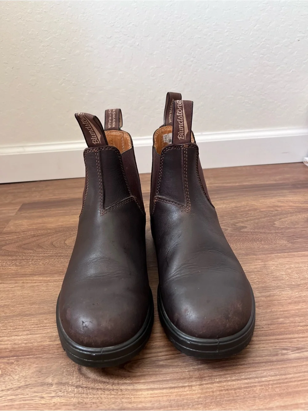 Blundstone Boots in Dark Brown - Size AU 6.5